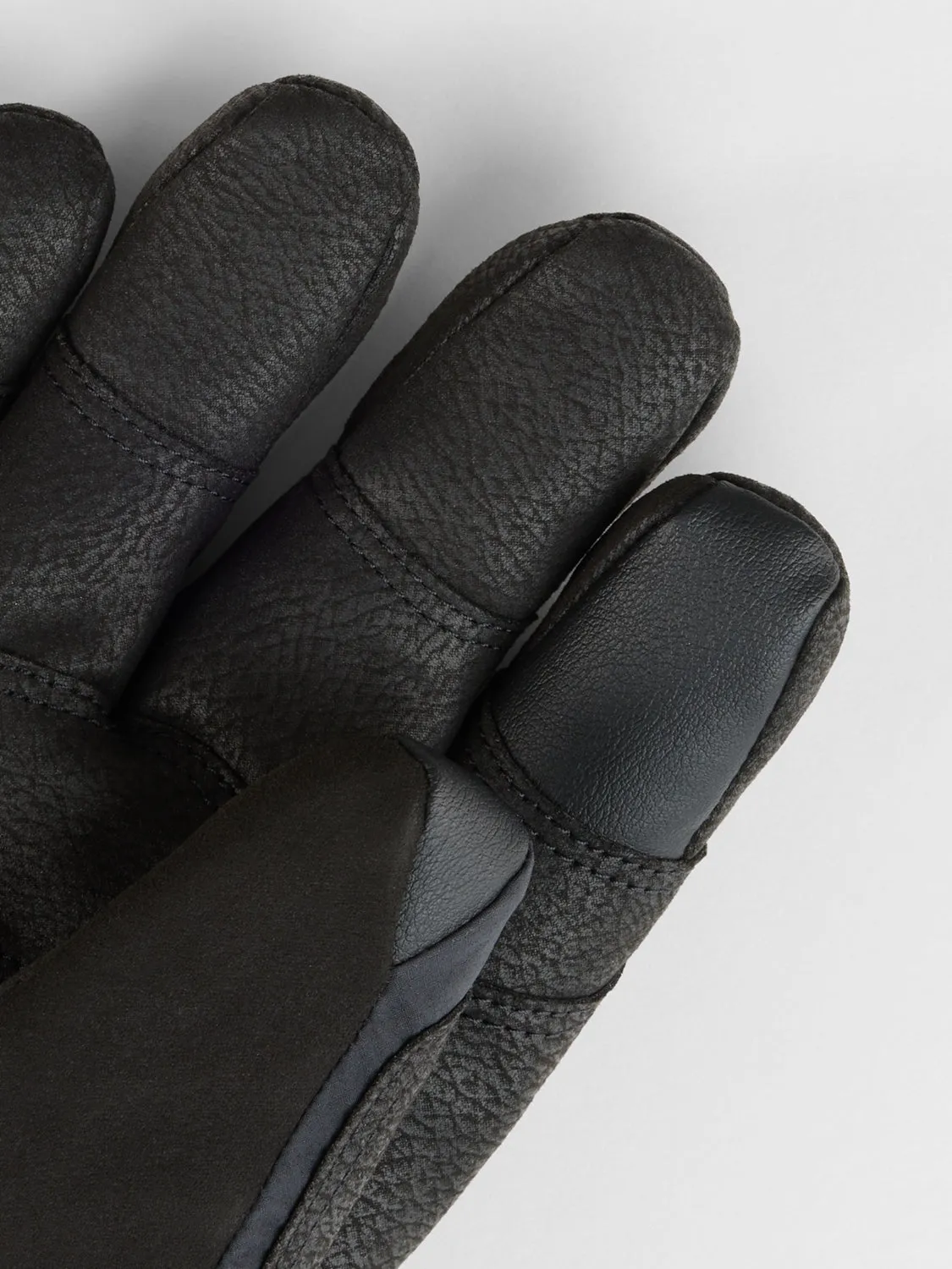 Kvaser Black Gloves - Enhanced Grip and Durability